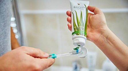 FOREVER BRIGHT TOOTH GEL. ALOE NON-FLUORIDE PASTE